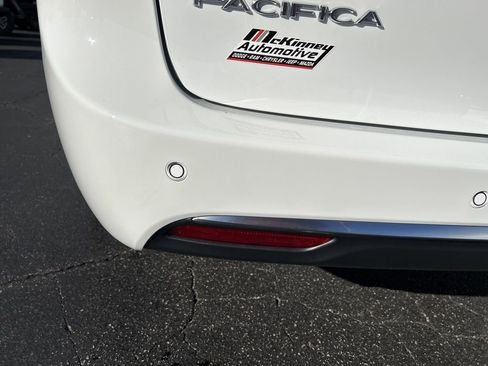 New 2026 Chrysler Pacifica Pinnacle image 7