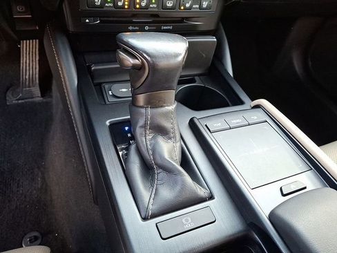 Used 2019 Lexus ES 350 Luxury image 23