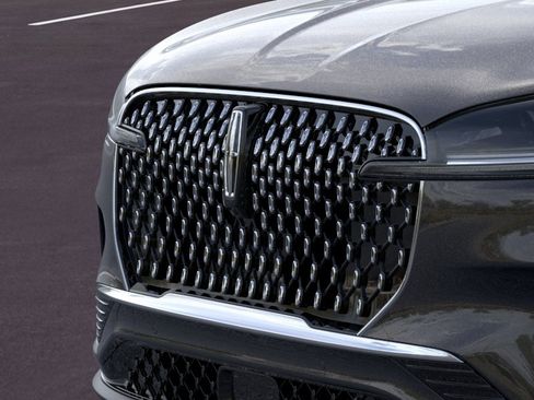 New 2026 Lincoln Aviator AWD image 17