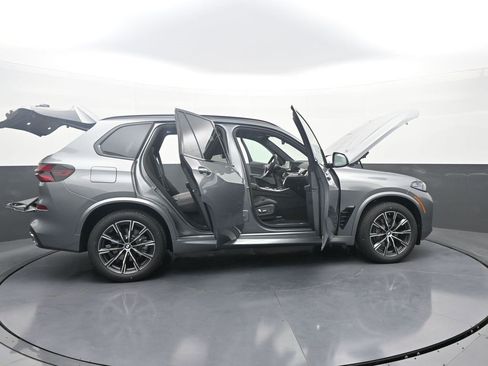 New 2026 BMW X5 xDrive40i w/ M Sport Package image 45