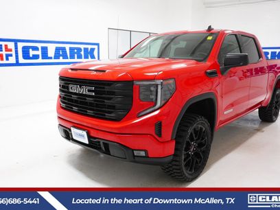 Used 2022 GMC Sierra 1500 Elevation w/ LPO, Elevation Black Package