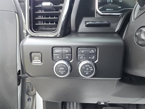 Used 2022 GMC Sierra 1500 AT4 w/ AT4 Premium Package image 25