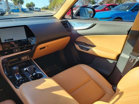 Used 2024 Lexus NX 250 250 Premium w/ Towing Package (2000 Lbs) image 13