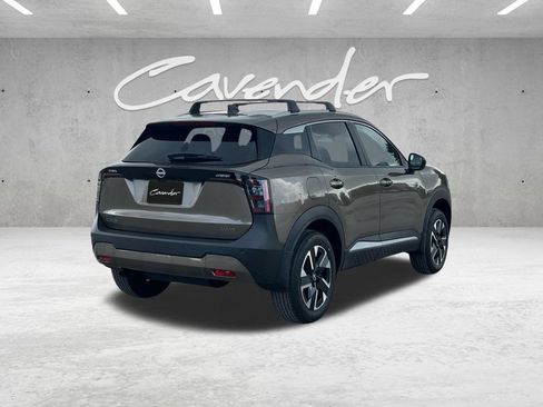 New 2026 Nissan Kicks SV AWD/4WD image 17