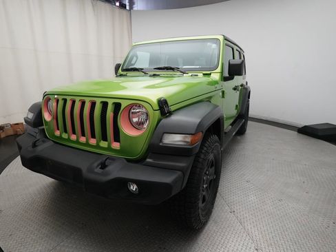 Used 2018 Jeep Wrangler Unlimited Sport AWD/4WD image 12