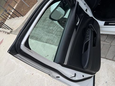 Used 2019 Honda Civic Sport image 3