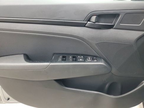Used 2018 Hyundai Elantra Sport image 20