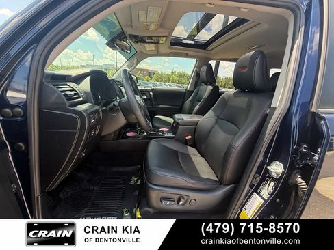 Used 2020 Toyota 4Runner Venture w/ Moonroof Package AWD/4WD image 21