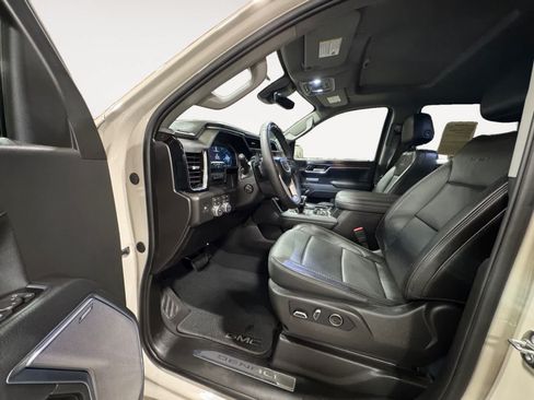 Used 2026 GMC Sierra 1500 Denali AWD/4WD image 10