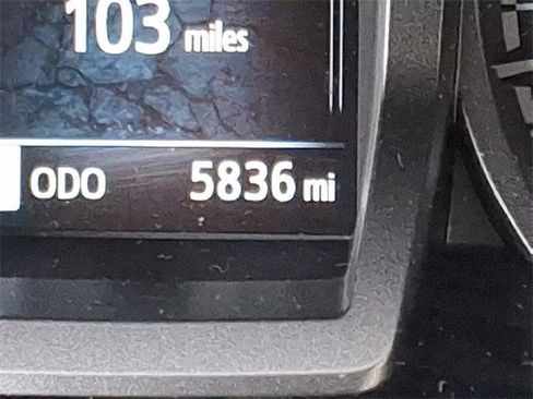 Certified 2022 Toyota Tacoma TRD Off-Road image 19