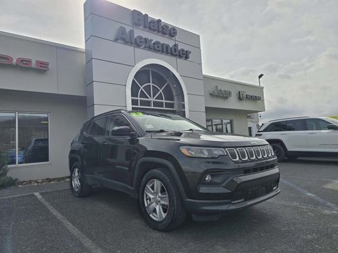 Used 2022 Jeep Compass Latitude w/ Convenience Group image 1