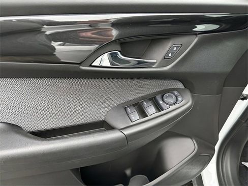 Used 2025 Chevrolet TrailBlazer LS w/ LS Convenience Package image 14