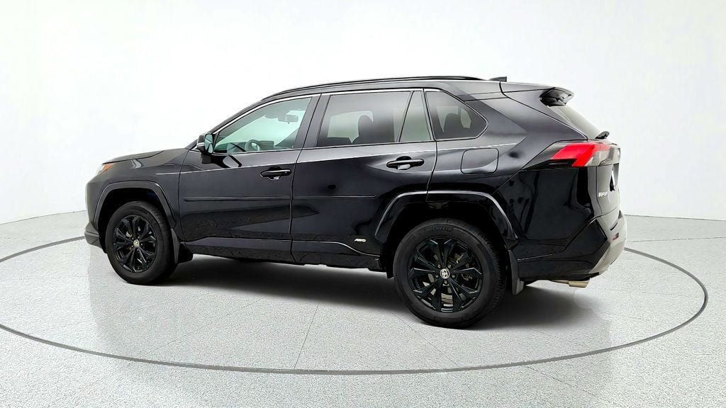 Used 2023 Toyota RAV4 SE w/ Convenience Package AWD/4WD image 7