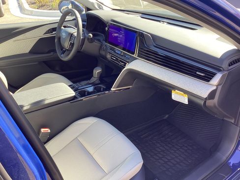 New 2026 Toyota Camry XLE image 7