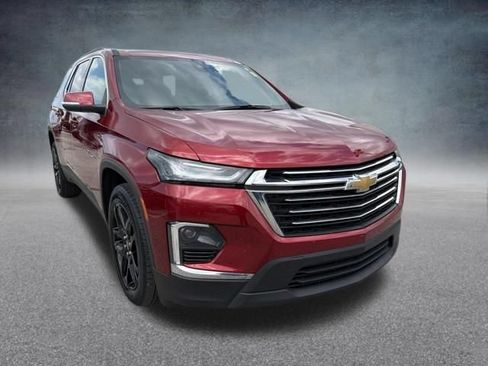 Used 2023 Chevrolet Traverse LT AWD/4WD image 4
