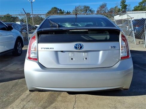 Used 2014 Toyota Prius Four image 7