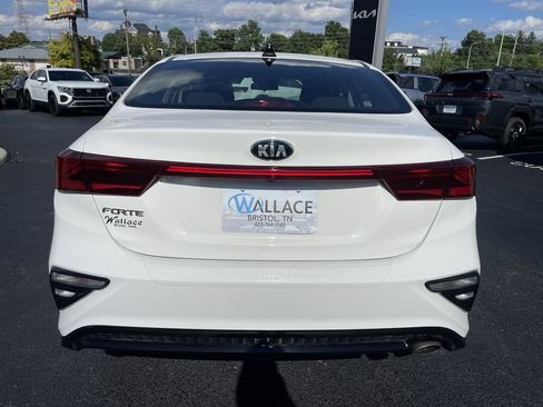 Used 2020 Kia Forte LXS FWD image 5