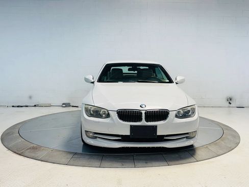 Used 2011 BMW 335i Convertible RWD image 5