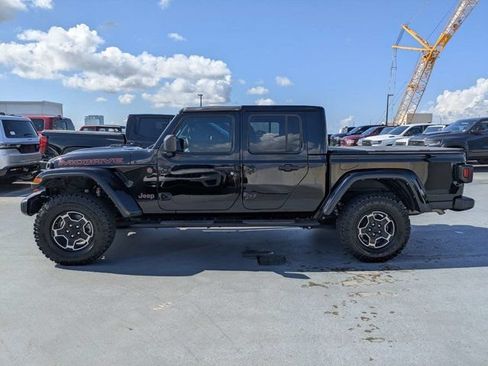 Used 2023 Jeep Gladiator Mojave w/ Trailer Tow Package AWD/4WD image 6