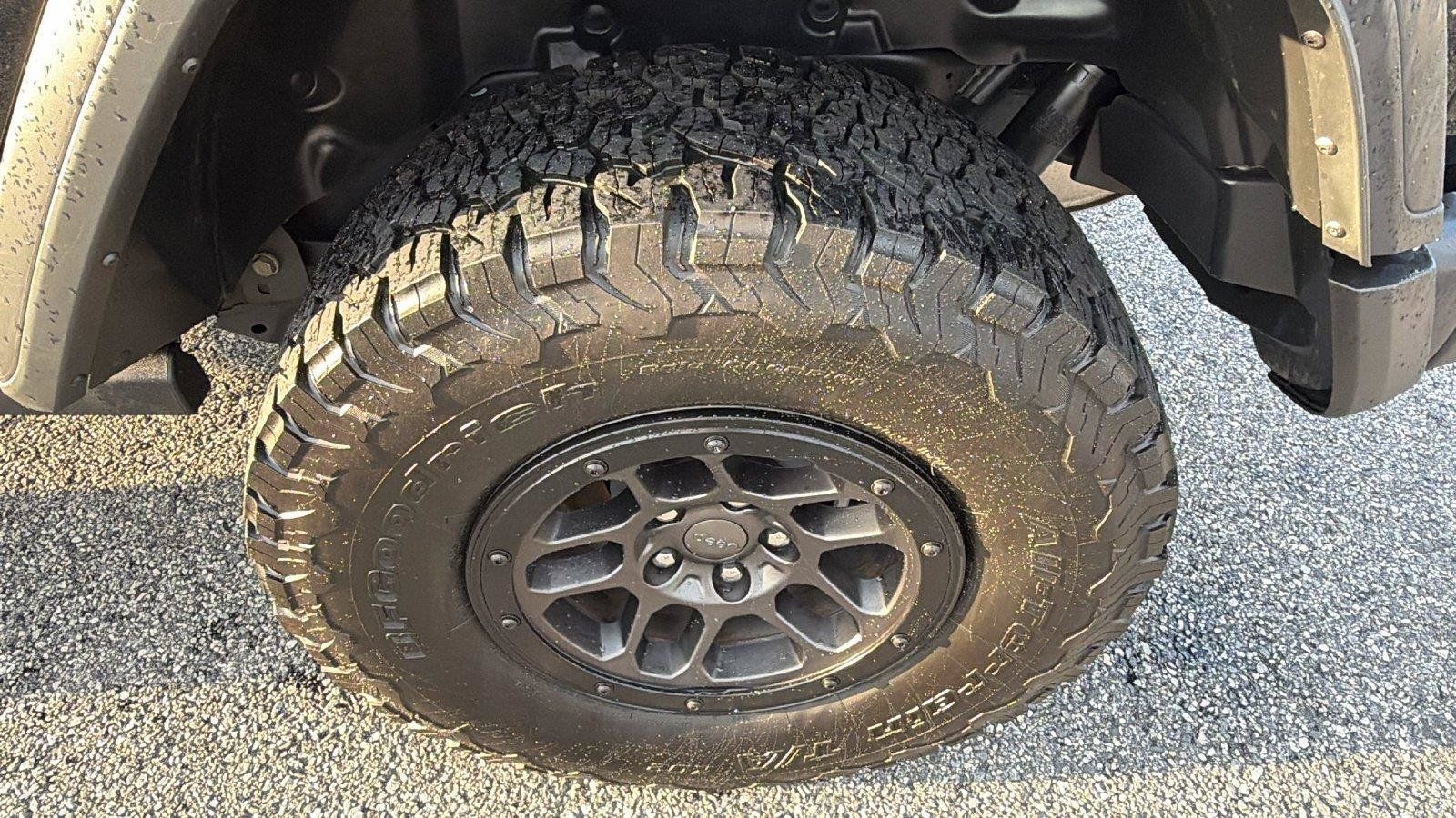 Used 2023 Jeep Wrangler Unlimited Sport AWD/4WD image 12