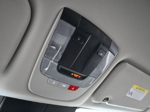 Used 2023 Kia Sorento S image 20