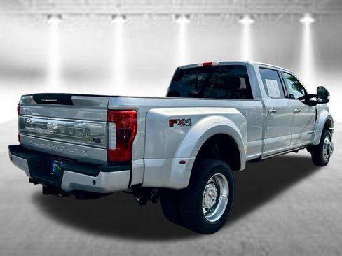 Used 2019 Ford F450 Platinum w/ Platinum Ultimate Package AWD/4WD image 5