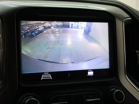 Used 2019 Chevrolet Silverado 1500 LT w/ Texas Edition image 16