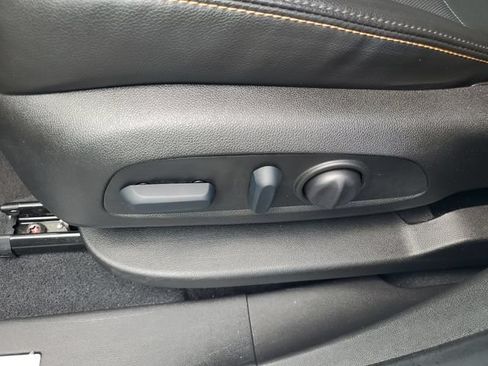Certified 2022 Chevrolet Equinox Premier FWD image 20