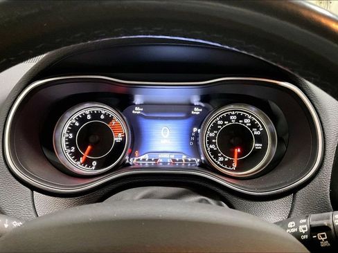 Used 2019 Jeep Cherokee Trailhawk w/ Comfort & Convenience Group image 13