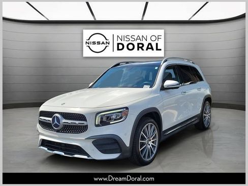 Used 2021 Mercedes-Benz GLB 250 image 1