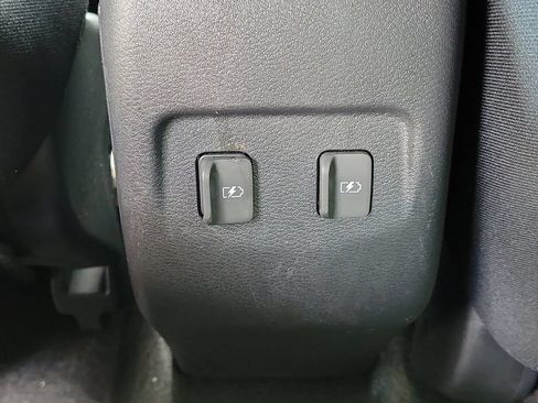 Used 2024 Nissan Kicks SV FWD image 12