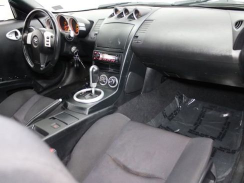Used 2004 Nissan 350Z Enthusiast w/ Aerodynamics Pkg image 19