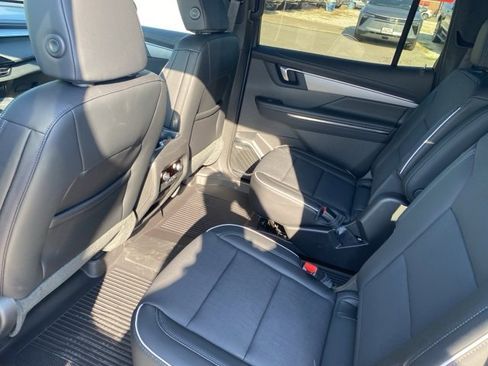 New 2026 Buick Enclave Preferred w/ LPO, Floor Liner Package image 11