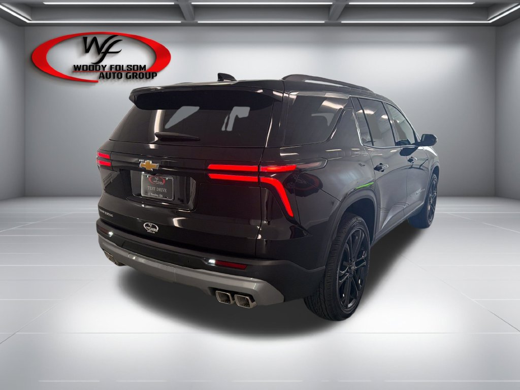 New 2027 Chevrolet Traverse LT FWD image 6
