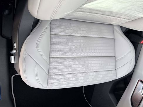 New 2026 Lincoln Nautilus Reserve image 17