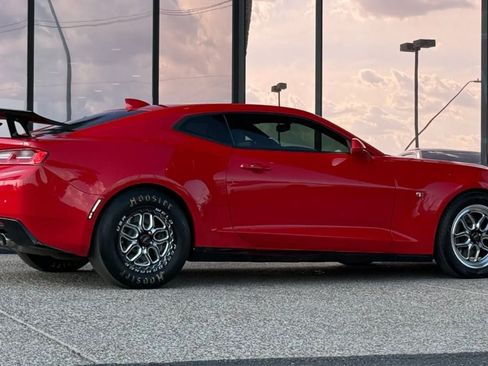 Used 2017 Chevrolet Camaro SS RWD image 13