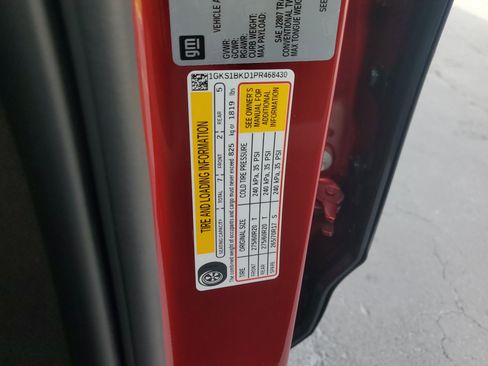 Used 2023 GMC Yukon SLT w/ SLT Luxury Package image 31