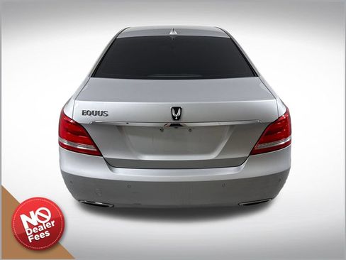 Used 2016 Hyundai Equus Signature RWD image 5
