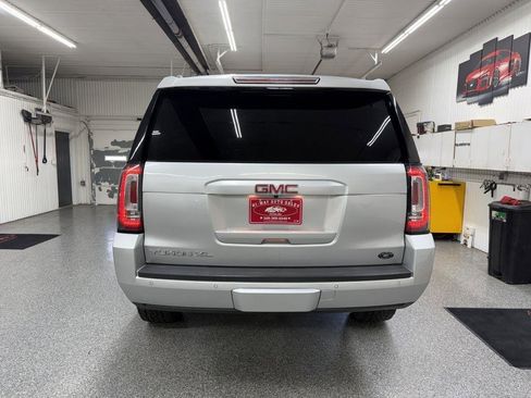 Used 2020 GMC Yukon XL SLT AWD/4WD image 6