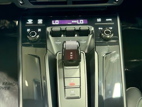 Certified 2025 Porsche 911 Carrera 4 GTS AWD/4WD image 31