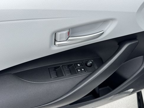 New 2026 Toyota Corolla SE FWD image 18