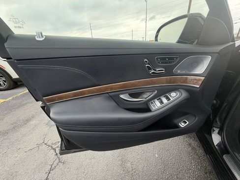 Used 2016 Mercedes-Benz S 550 4MATIC Sedan image 9
