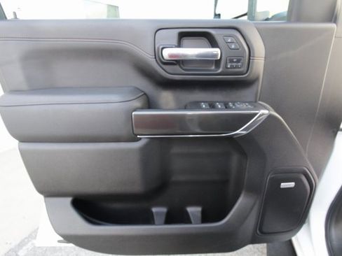 Used 2023 GMC Sierra 3500 AT4 w/ AT4 Premium Plus Package image 21