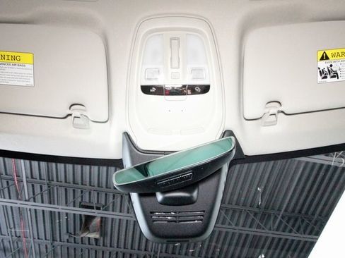 Certified 2025 Volvo XC60 B5 Plus image 12