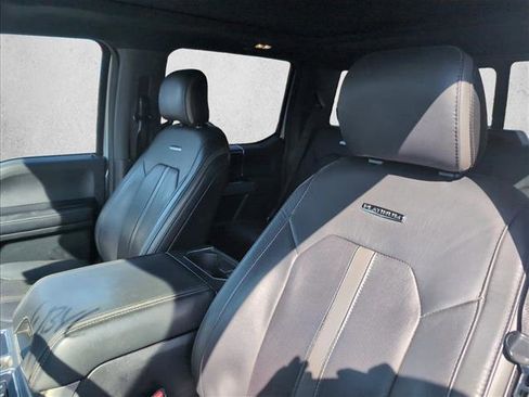 Used 2016 Ford F150 Platinum w/ Equipment Group 701A Luxury image 9