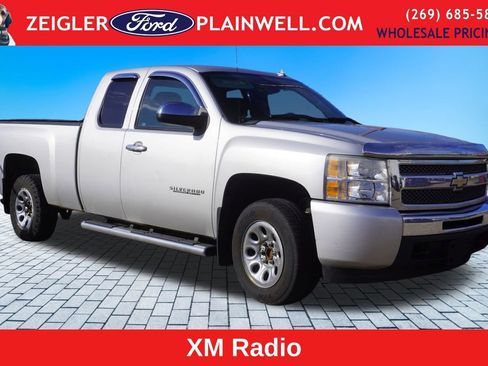 Used 2010 Chevrolet Silverado 1500 LS image 2