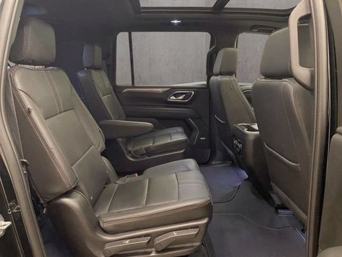Used 2024 Chevrolet Suburban RST w/ Luxury Package AWD/4WD image 24