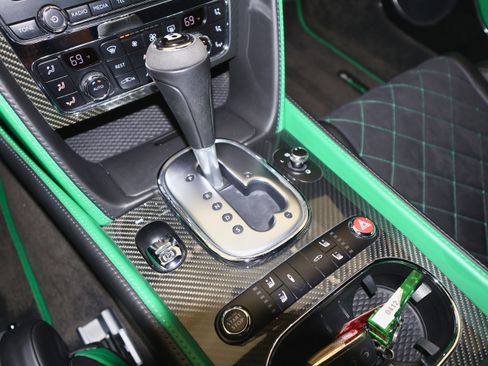 Used 2015 Bentley Continental GT3-R image 34