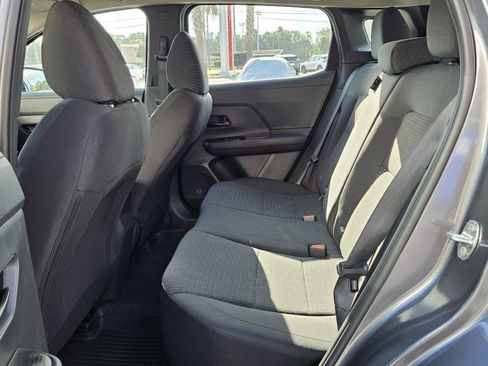 Used 2025 Nissan Kicks S image 4