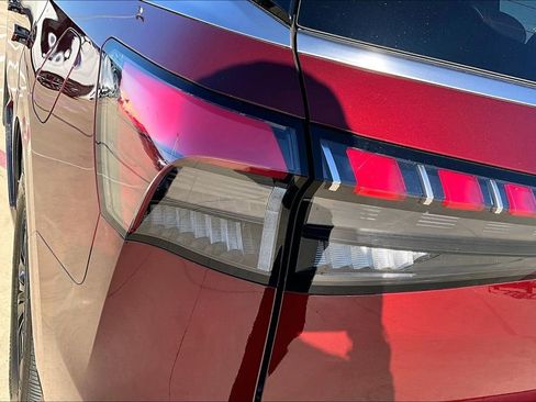 Used 2025 INFINITI QX80 Luxe w/ Cargo Package image 41